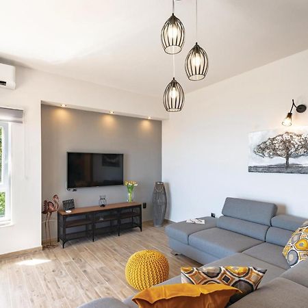 Nice Apartment In Orebic With House Sea View ภายนอก รูปภาพ