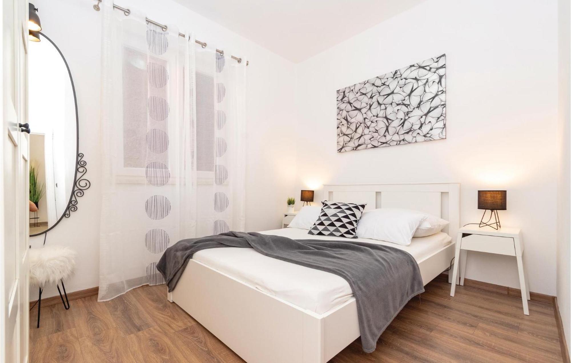 Nice Apartment In Orebic With House Sea View ภายนอก รูปภาพ